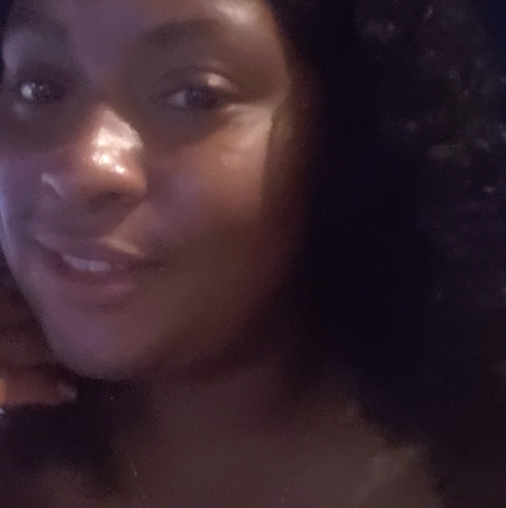Meet your Posher, Lashayna